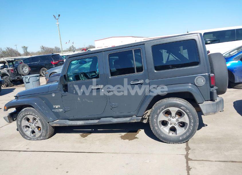 Photo 14 of 2018 Jeep Wrangler JK UNLIMITED SAHARA 4X4 (VIN 1C4BJWEG5JL800369)