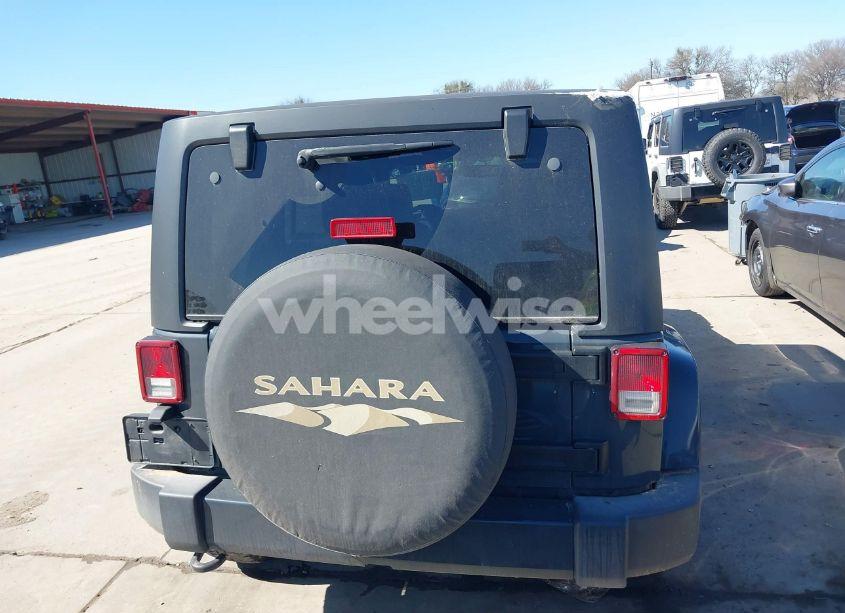 Photo 16 of 2018 Jeep Wrangler JK UNLIMITED SAHARA 4X4 (VIN 1C4BJWEG5JL800369)