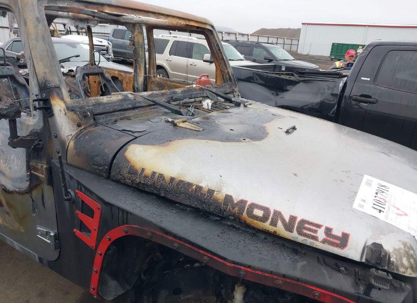 Photo 11 of 2018 Jeep Wrangler JK UNLIMITED SAHARA (VIN 1C4BJWEG5JL904019)