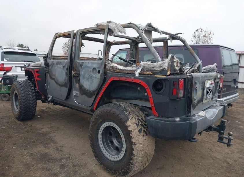 Photo 3 of 2018 Jeep Wrangler JK UNLIMITED SAHARA (VIN 1C4BJWEG5JL904019)