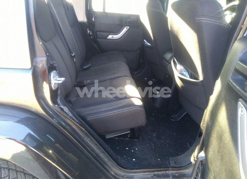 Photo 8 of 2013 Jeep Wrangler UNLIMITED SAHARA (VIN 1C4BJWEG6DL600539)