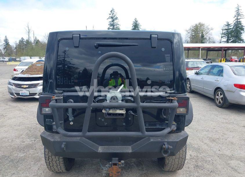 Photo 16 of 2014 Jeep Wrangler UNLIMITED SAHARA (VIN 1C4BJWEG6EL107526)