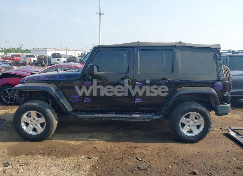 Photo 15 of 2014 Jeep Wrangler UNLIMITED SAHARA (VIN 1C4BJWEG6EL217945)