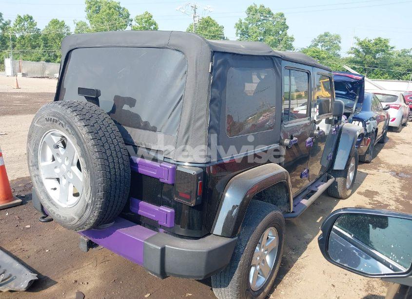 Photo 4 of 2014 Jeep Wrangler UNLIMITED SAHARA (VIN 1C4BJWEG6EL217945)