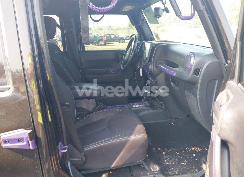 Photo 5 of 2014 Jeep Wrangler UNLIMITED SAHARA (VIN 1C4BJWEG6EL217945)