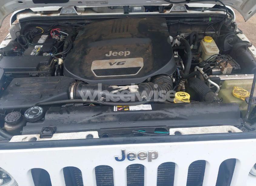 Photo 10 of 2014 Jeep Wrangler UNLIMITED SAHARA (VIN 1C4BJWEG6EL245986)