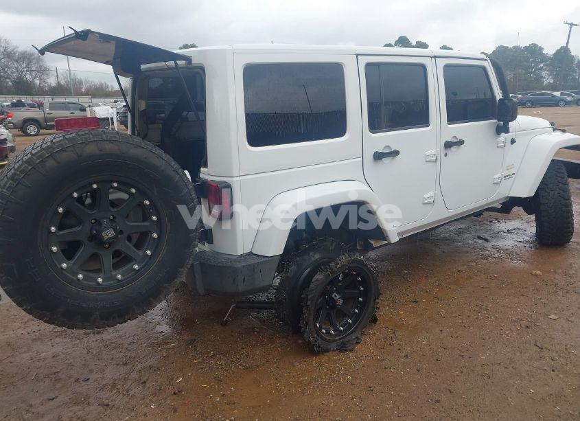 Photo 4 of 2014 Jeep Wrangler UNLIMITED SAHARA (VIN 1C4BJWEG6EL245986)