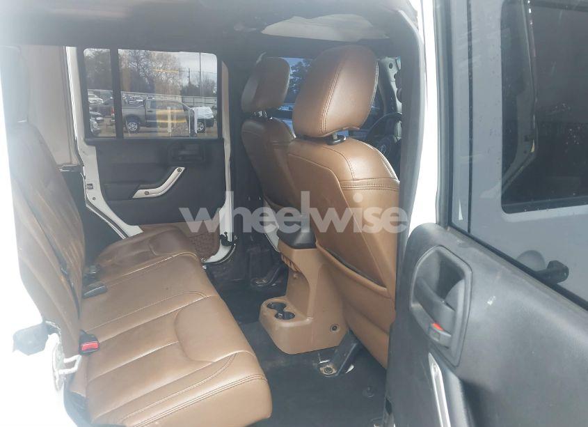 Photo 8 of 2014 Jeep Wrangler UNLIMITED SAHARA (VIN 1C4BJWEG6EL245986)