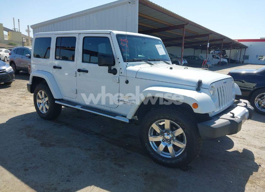 2015 Jeep Wrangler UNLIMITED SAHARA (VIN 1C4BJWEG6FL504199) main photo