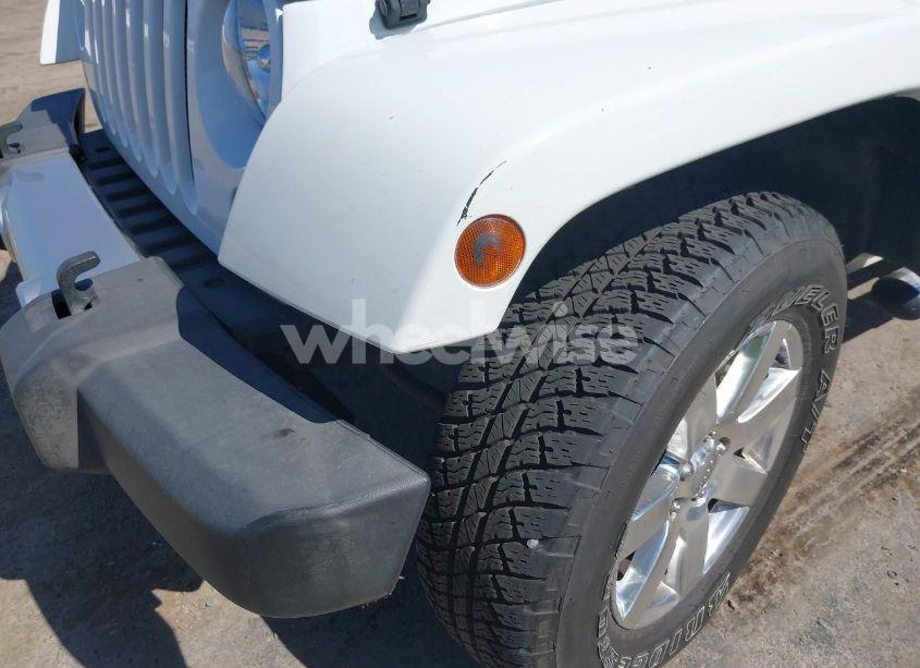 Photo 6 of 2015 Jeep Wrangler UNLIMITED SAHARA (VIN 1C4BJWEG6FL504199)