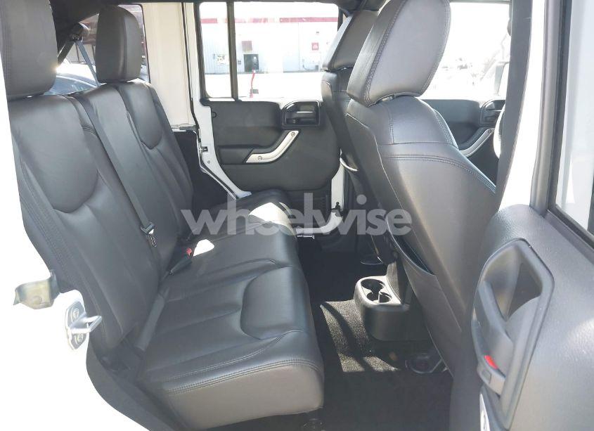 Photo 8 of 2015 Jeep Wrangler UNLIMITED SAHARA (VIN 1C4BJWEG6FL504199)