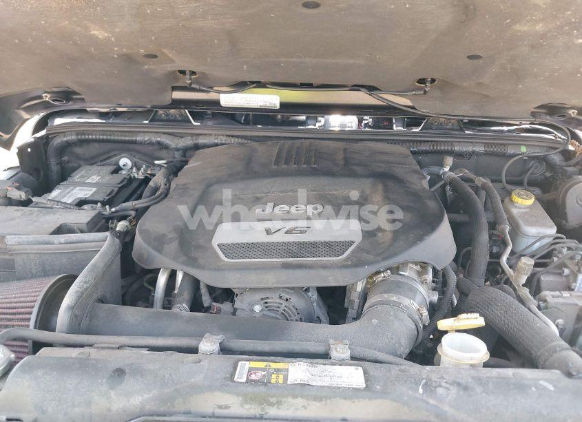 Photo 10 of 2016 Jeep Wrangler UNLIMITED SAHARA (VIN 1C4BJWEG6GL109165)