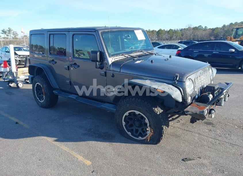 2016 Jeep Wrangler UNLIMITED SAHARA (VIN 1C4BJWEG6GL197117) main photo