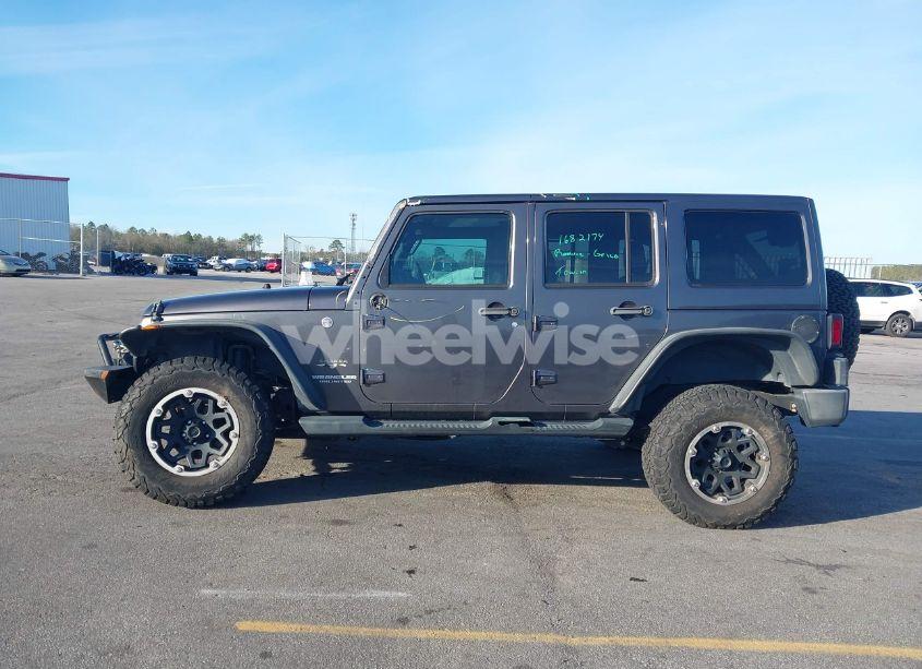 Photo 14 of 2016 Jeep Wrangler UNLIMITED SAHARA (VIN 1C4BJWEG6GL197117)