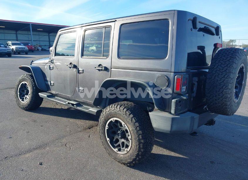 Photo 3 of 2016 Jeep Wrangler UNLIMITED SAHARA (VIN 1C4BJWEG6GL197117)