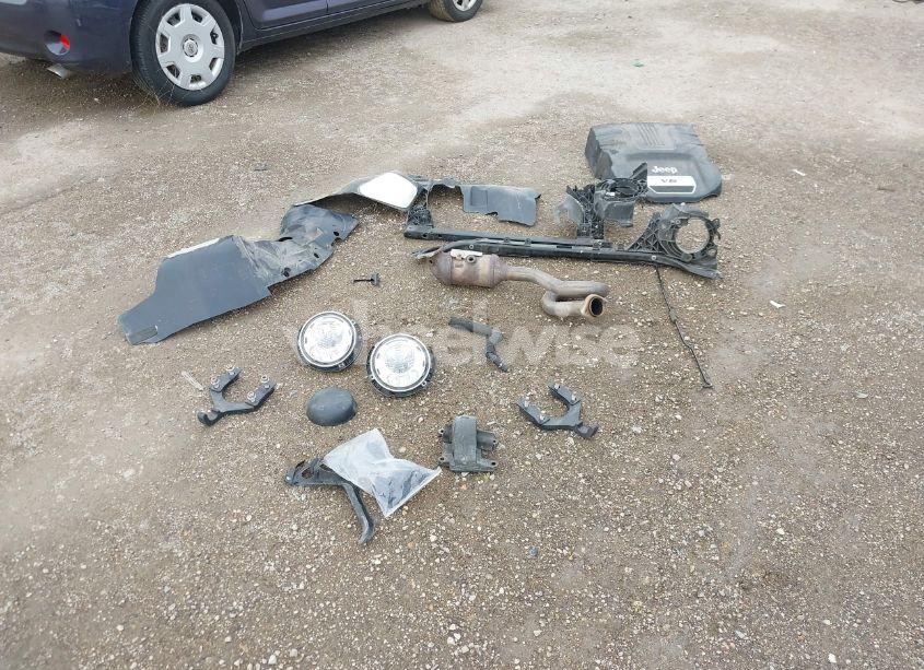 Photo 12 of 2017 Jeep Wrangler UNLIMITED SAHARA 4X4 (VIN 1C4BJWEG6HL581299)