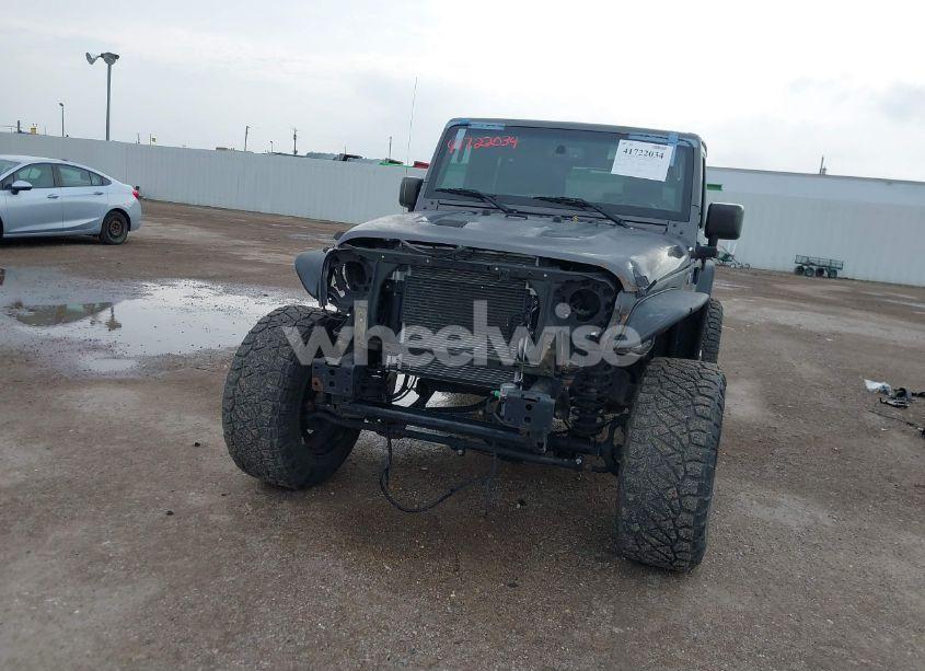 Photo 13 of 2017 Jeep Wrangler UNLIMITED SAHARA 4X4 (VIN 1C4BJWEG6HL581299)