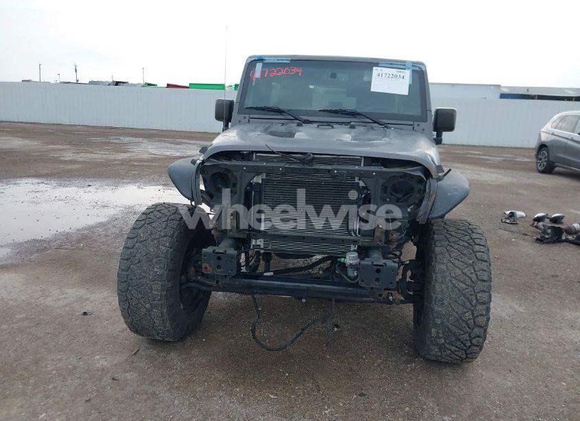 Photo 6 of 2017 Jeep Wrangler UNLIMITED SAHARA 4X4 (VIN 1C4BJWEG6HL581299)