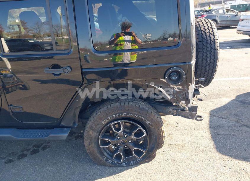 Photo 6 of 2017 Jeep Wrangler UNLIMITED SMOKY MOUNTAIN 4X4 (VIN 1C4BJWEG6HL625415)