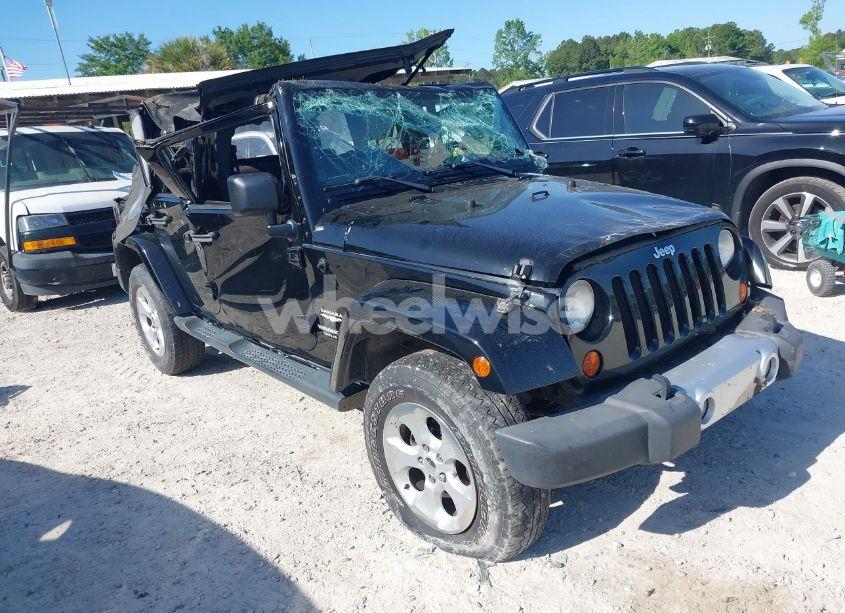 2013 Jeep Wrangler UNLIMITED SAHARA (VIN 1C4BJWEG7DL657963) main photo