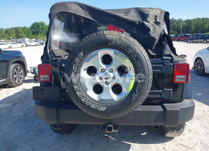 Photo 16 of 2013 Jeep Wrangler UNLIMITED SAHARA (VIN 1C4BJWEG7DL657963)