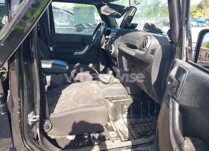 Photo 5 of 2013 Jeep Wrangler UNLIMITED SAHARA (VIN 1C4BJWEG7DL657963)