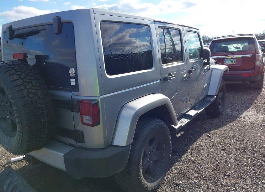 Photo 4 of 2014 Jeep Wrangler UNLIMITED SAHARA (VIN 1C4BJWEG7EL107244)