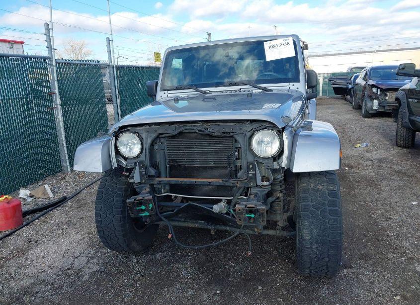 Photo 6 of 2014 Jeep Wrangler UNLIMITED SAHARA (VIN 1C4BJWEG7EL107244)