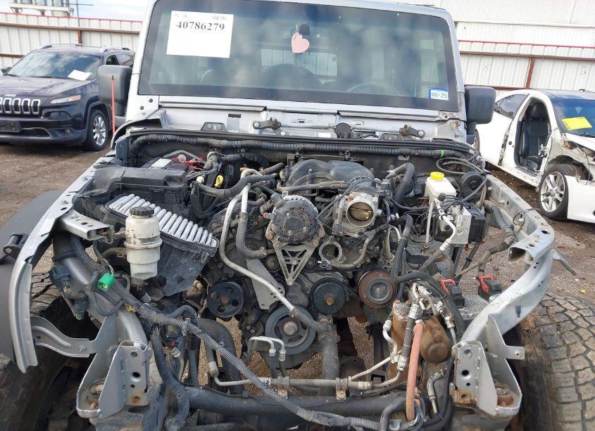 Photo 10 of 2014 Jeep Wrangler UNLIMITED SAHARA (VIN 1C4BJWEG7EL121502)