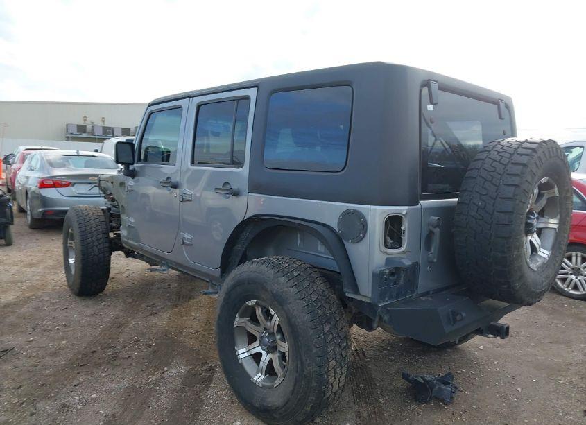 Photo 3 of 2014 Jeep Wrangler UNLIMITED SAHARA (VIN 1C4BJWEG7EL121502)