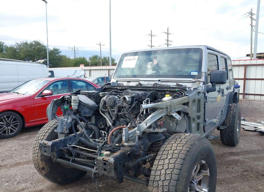 Photo 6 of 2014 Jeep Wrangler UNLIMITED SAHARA (VIN 1C4BJWEG7EL121502)