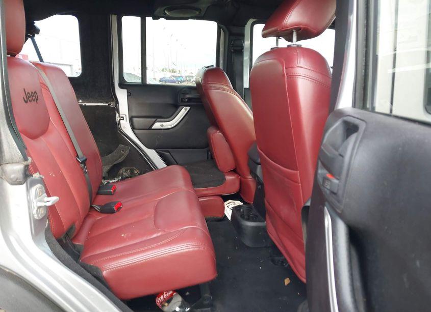 Photo 8 of 2014 Jeep Wrangler UNLIMITED SAHARA (VIN 1C4BJWEG7EL121502)