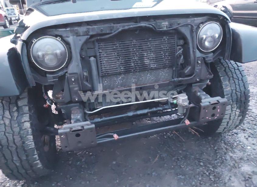 Photo 6 of 2014 Jeep Wrangler UNLIMITED SAHARA (VIN 1C4BJWEG7EL130734)