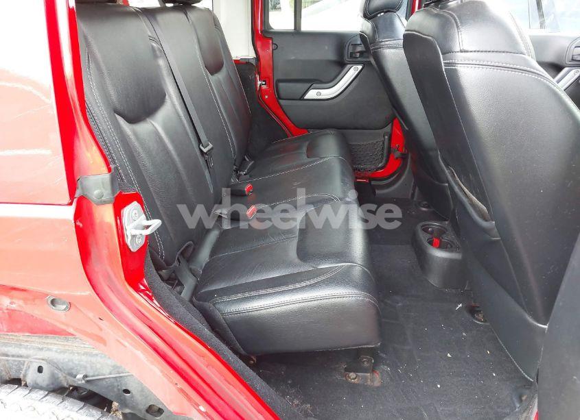 Photo 8 of 2014 Jeep Wrangler UNLIMITED SAHARA (VIN 1C4BJWEG7EL245656)