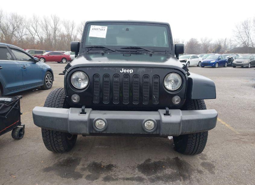 Photo 6 of 2014 Jeep Wrangler UNLIMITED SAHARA (VIN 1C4BJWEG7EL252011)