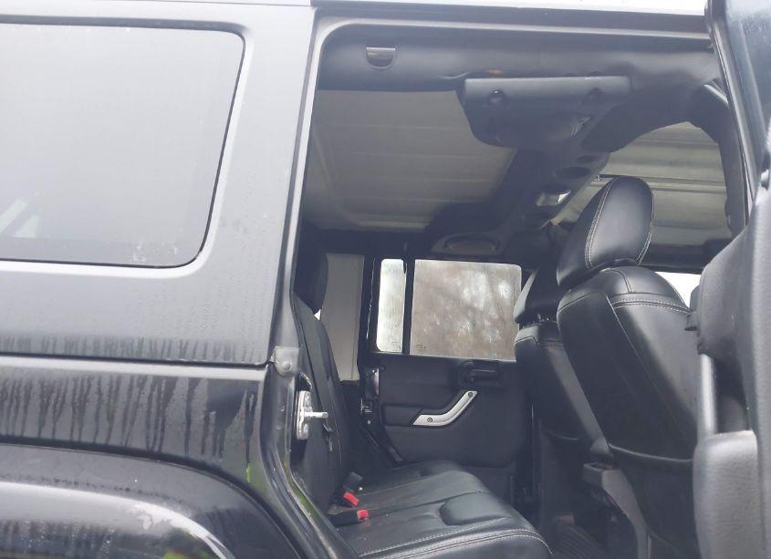 Photo 8 of 2014 Jeep Wrangler UNLIMITED SAHARA (VIN 1C4BJWEG7EL252011)