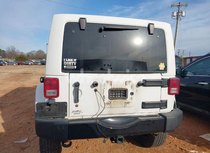 Photo 16 of 2014 Jeep Wrangler UNLIMITED ALTITUDE (VIN 1C4BJWEG7EL253899)