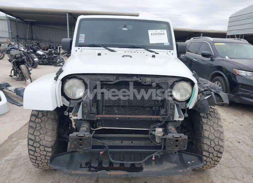 Photo 13 of 2014 Jeep Wrangler UNLIMITED SAHARA (VIN 1C4BJWEG7EL259069)