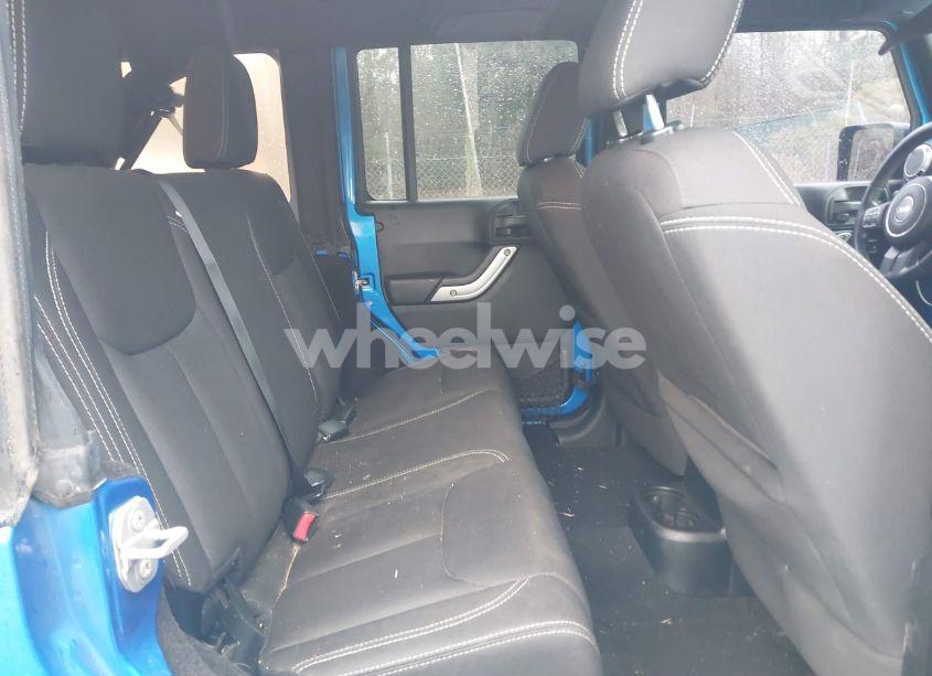 Photo 8 of 2015 Jeep Wrangler UNLIMITED SAHARA (VIN 1C4BJWEG7FL524896)