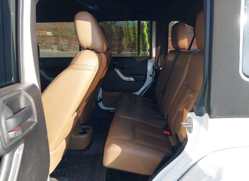 Photo 8 of 2015 Jeep Wrangler UNLIMITED SAHARA (VIN 1C4BJWEG7FL614596)