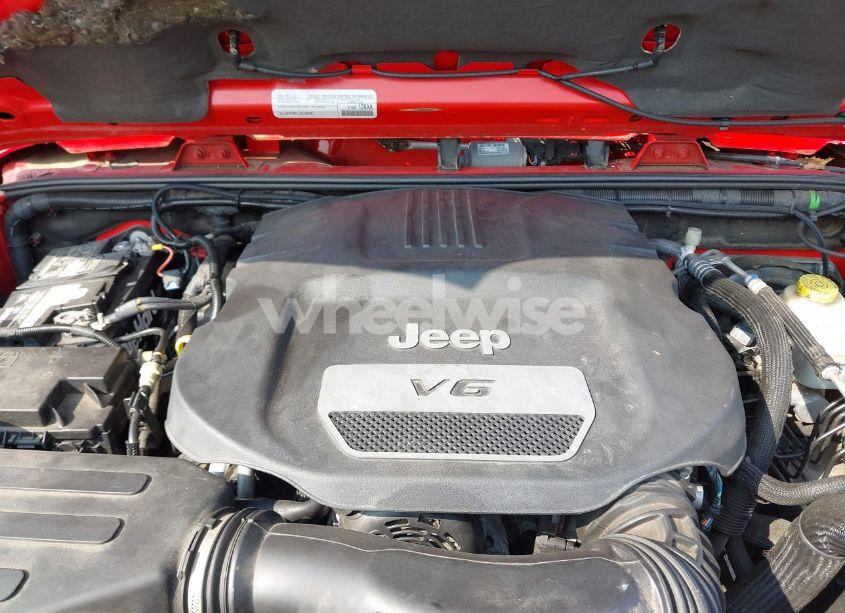 Photo 10 of 2015 Jeep Wrangler UNLIMITED SAHARA (VIN 1C4BJWEG7FL710194)