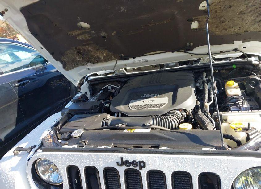 Photo 10 of 2015 Jeep Wrangler UNLIMITED ALTITUDE (VIN 1C4BJWEG7FL758004)