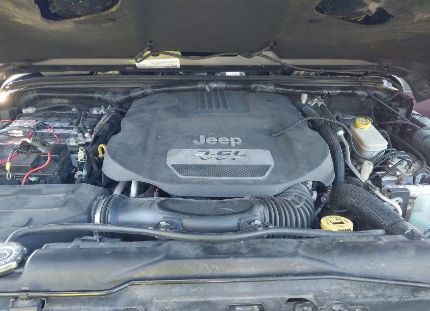 Photo 10 of 2016 Jeep Wrangler UNLIMITED 75TH ANNIVERSARY (VIN 1C4BJWEG7GL229248)