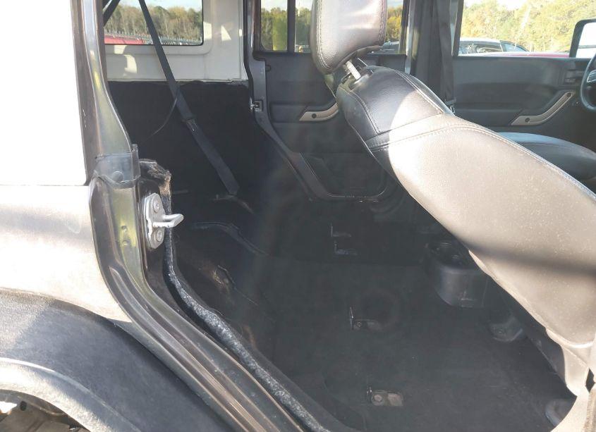 Photo 8 of 2016 Jeep Wrangler UNLIMITED 75TH ANNIVERSARY (VIN 1C4BJWEG7GL229248)