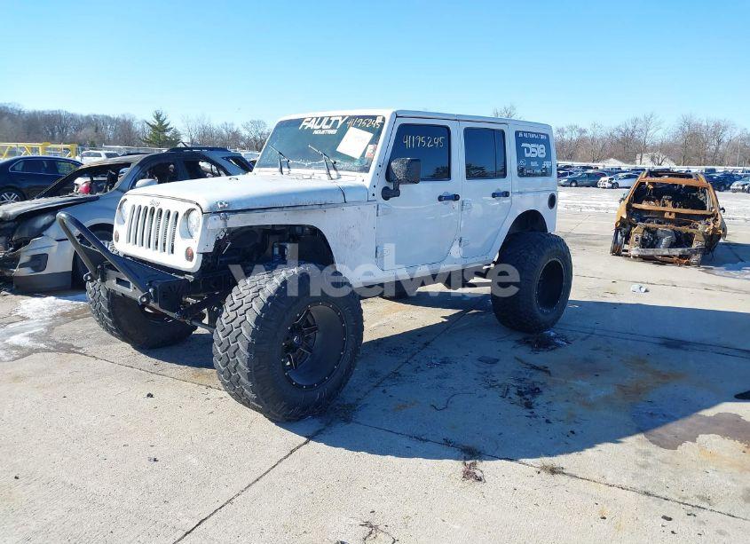 Photo 2 of 2016 Jeep Wrangler UNLIMITED 75TH ANNIVERSARY (VIN 1C4BJWEG7GL252769)