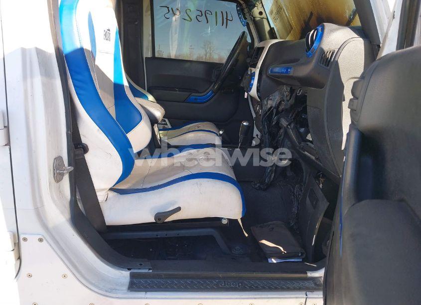 Photo 5 of 2016 Jeep Wrangler UNLIMITED 75TH ANNIVERSARY (VIN 1C4BJWEG7GL252769)