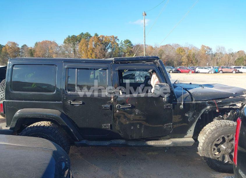 Photo 12 of 2016 Jeep Wrangler UNLIMITED SAHARA (VIN 1C4BJWEG7GL276392)