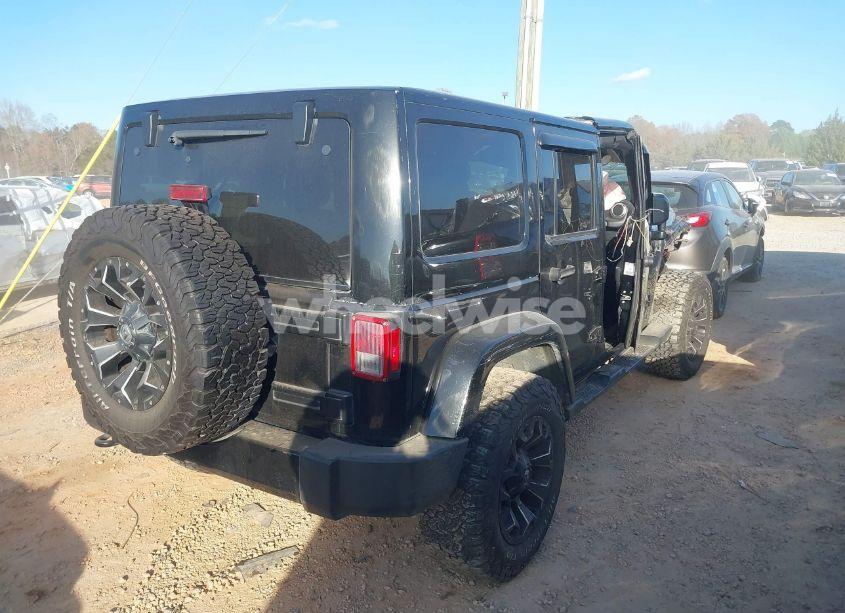 Photo 4 of 2016 Jeep Wrangler UNLIMITED SAHARA (VIN 1C4BJWEG7GL276392)