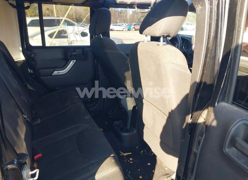 Photo 8 of 2016 Jeep Wrangler UNLIMITED SAHARA (VIN 1C4BJWEG7GL276392)