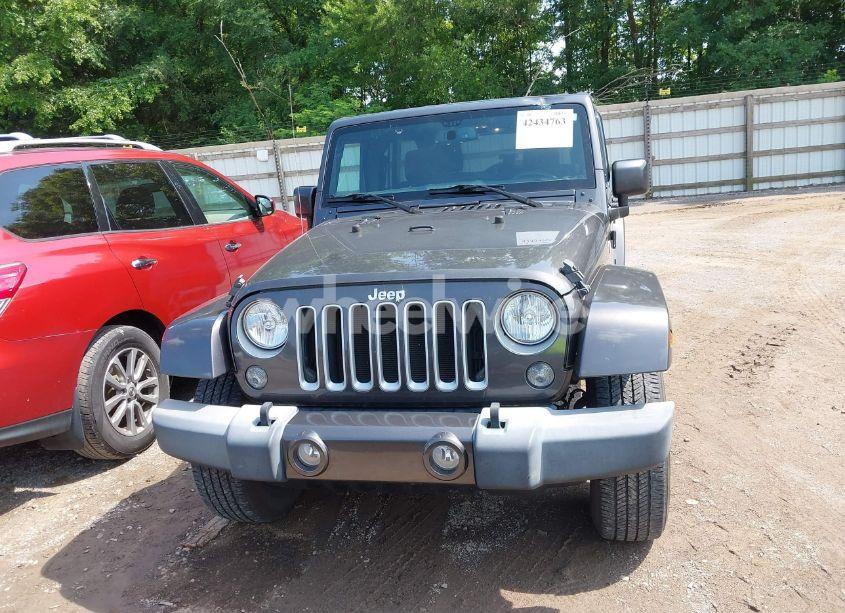 Photo 12 of 2016 Jeep Wrangler UNLIMITED SAHARA (VIN 1C4BJWEG7GL340074)